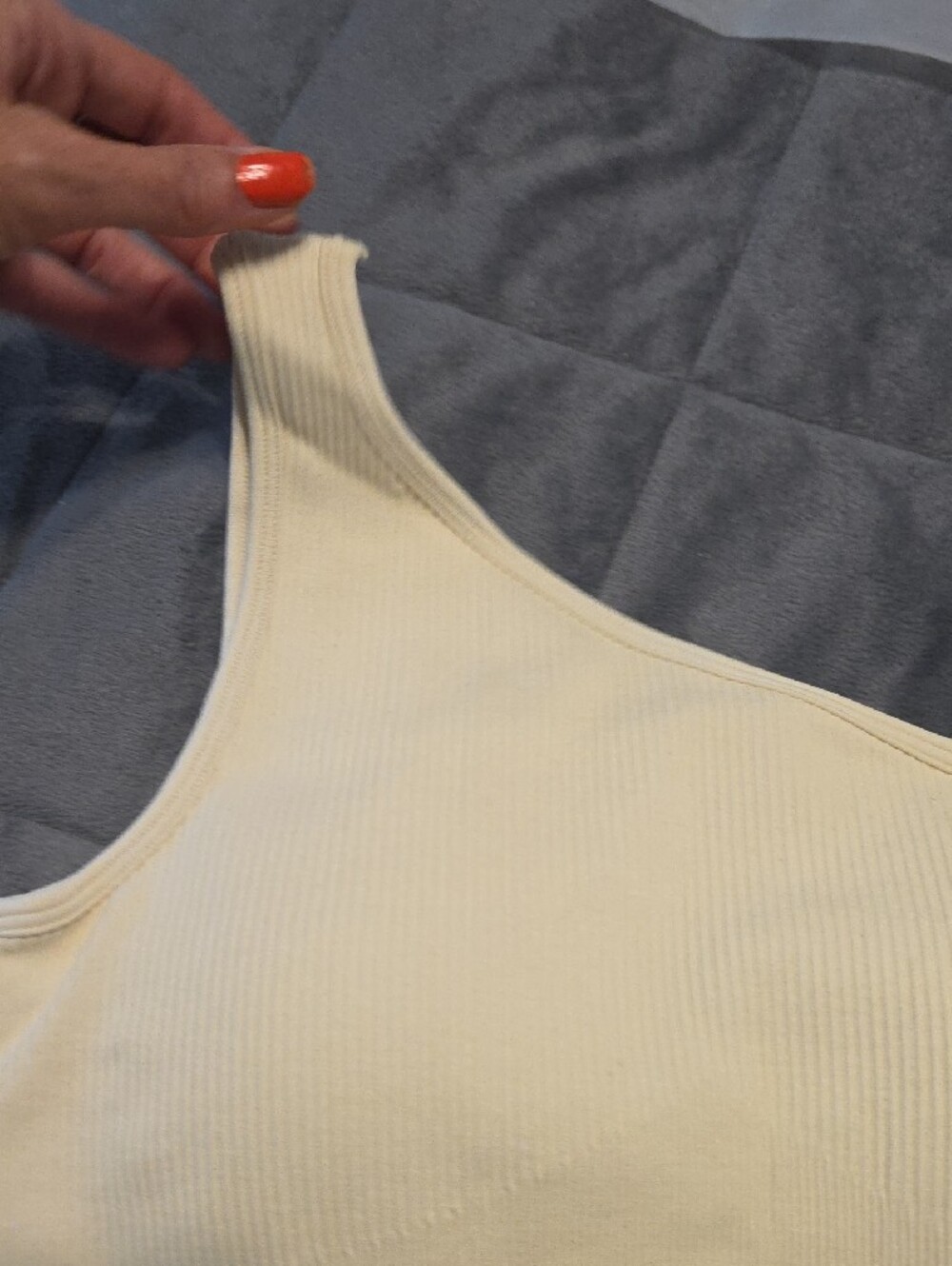 One-Shoulder Ribbed Crop Top - Cream - Picture 3 of 5